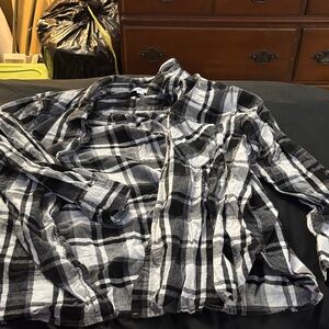 Women's Black and White Plaid Shirt